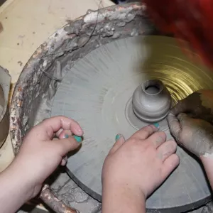 Zdjęcie Warsztaty artystyczne z ceramiką 10