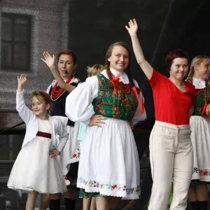 Zdjęcie tańce latynoamerykańskie i regionu sieradzkiego 7
