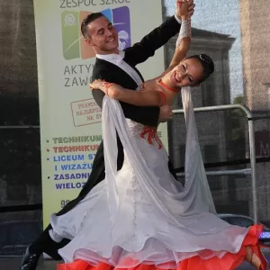 Zdjęcie w rytmie walca i tańców regionu sieradzkiego 3