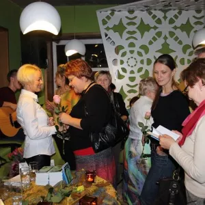Zdjęcie Promocja tomiku poezji Moniki Siewierskiej 8