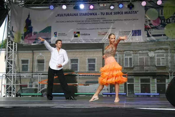 Zdjęcie tańce latynoamerykańskie i regionu sieradzkiego 1